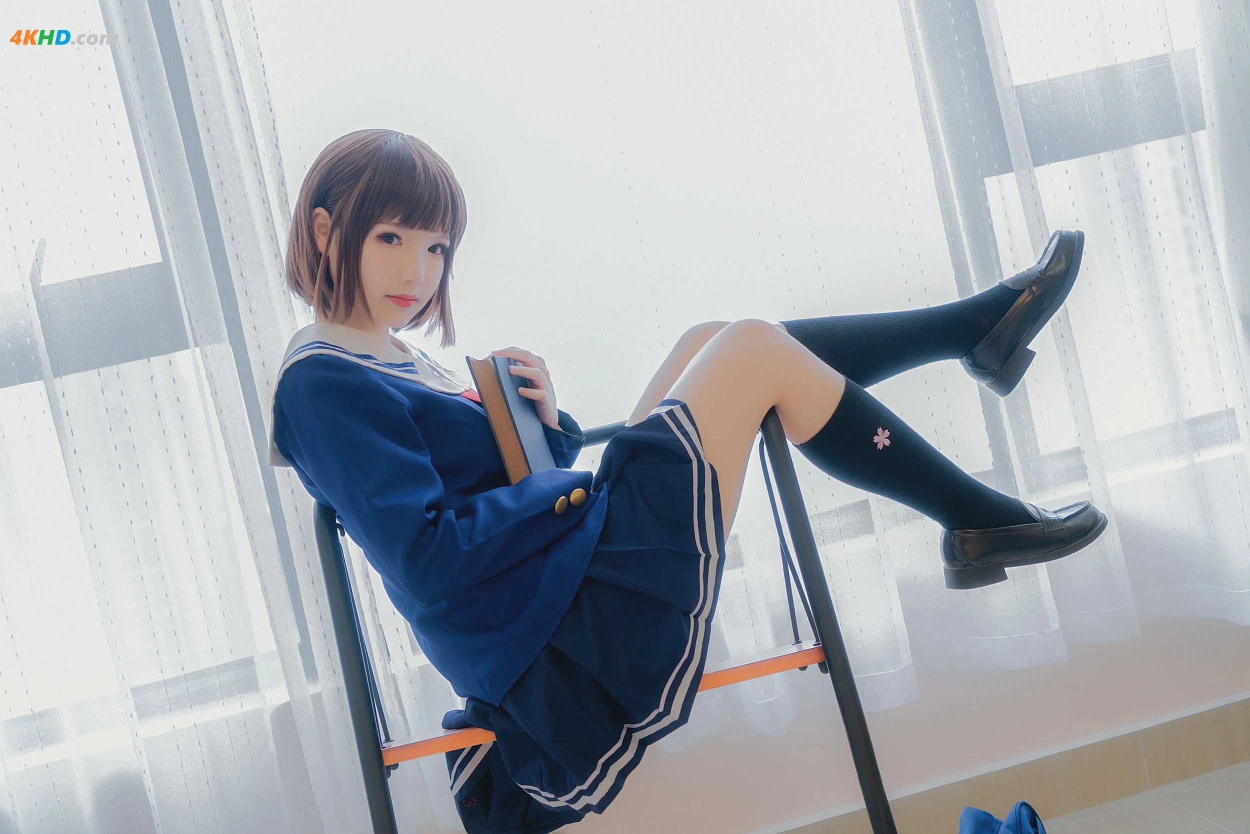 雪晴Astra – 水母镭射泳衣[368MB-72photos]