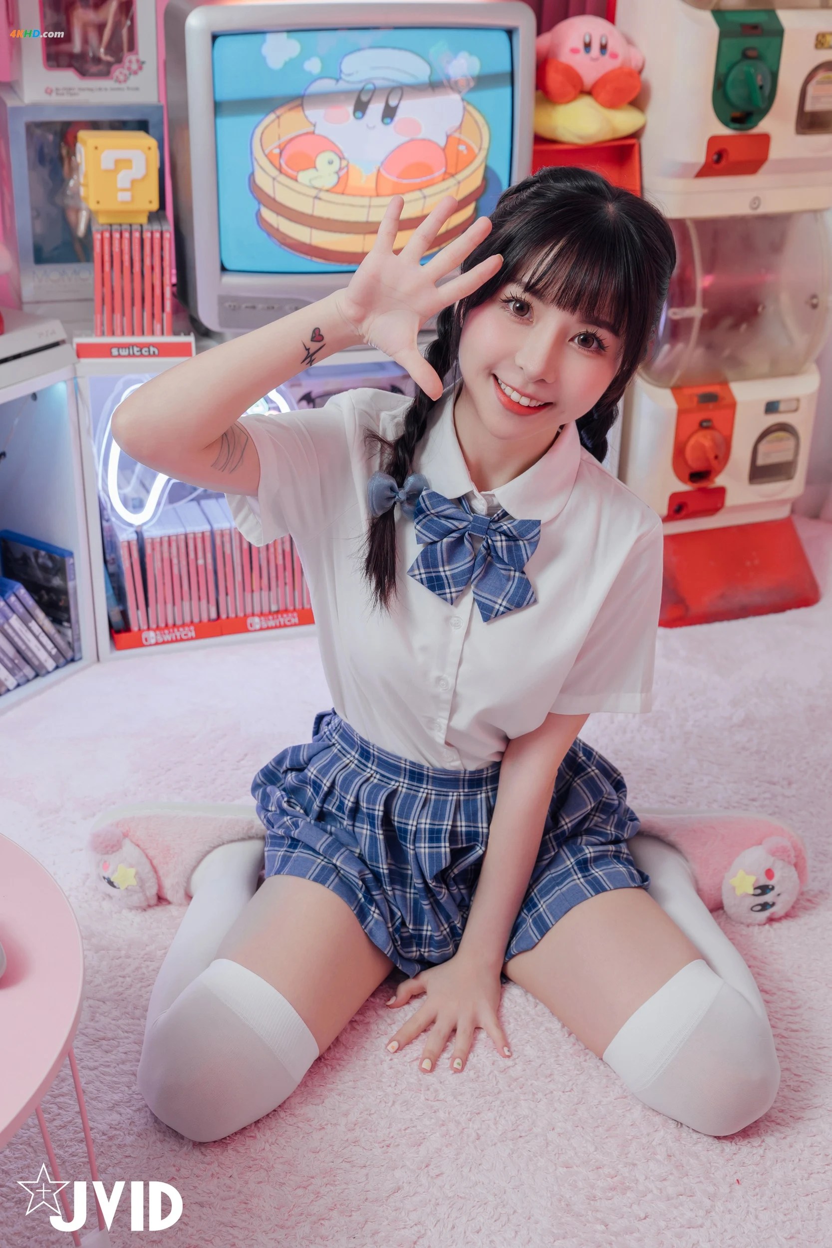 [JVID] Tiny – 量身訂製の性愛娃娃[169MB-126photos]