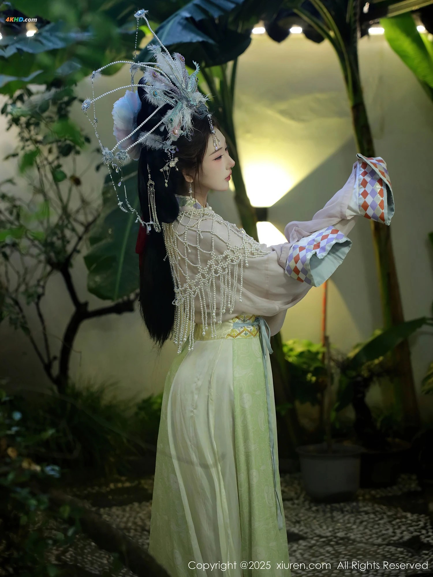 [XIUREN秀人网] 2025.09.05 NO.10736 梨霜儿[562MB-81photos]