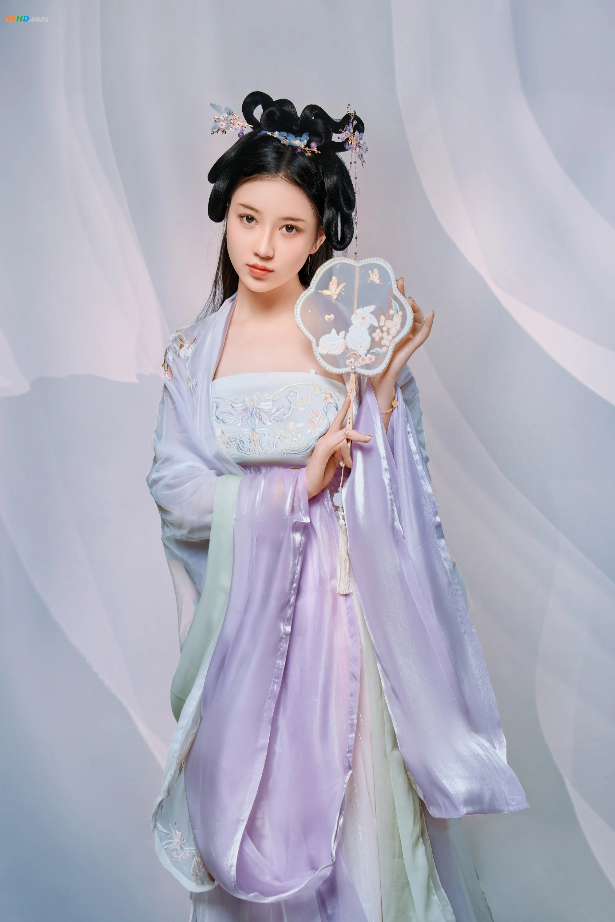 [cosplay] 年年 – 春日之時[121MB-30photos]