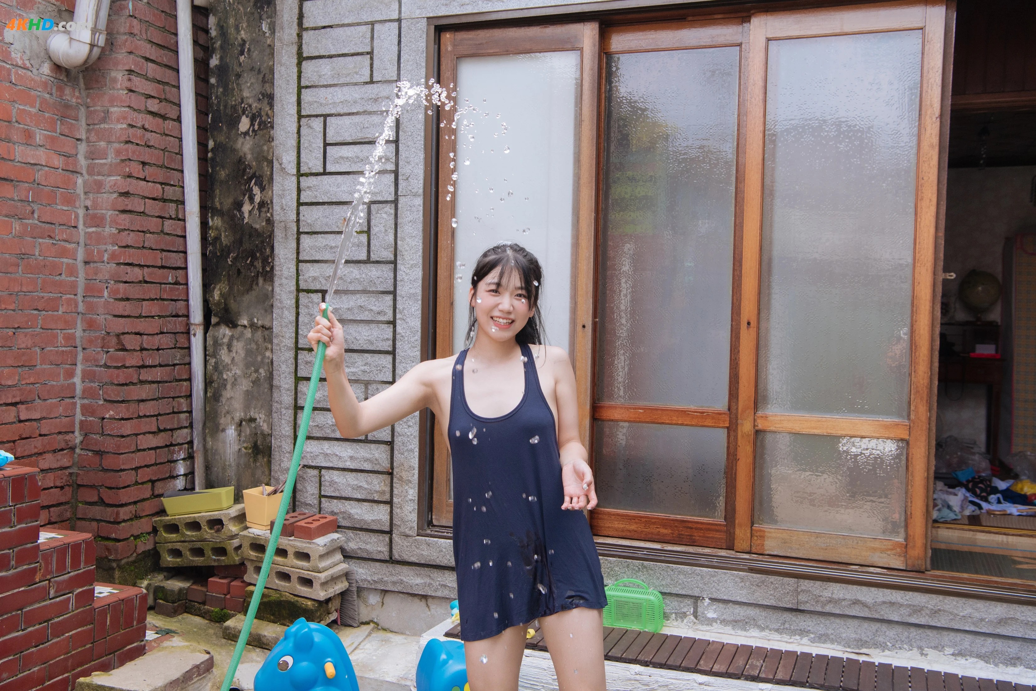 [MilkyBomb] Yui Vol.1 – part 01 lastsummer[875MB-96photos]