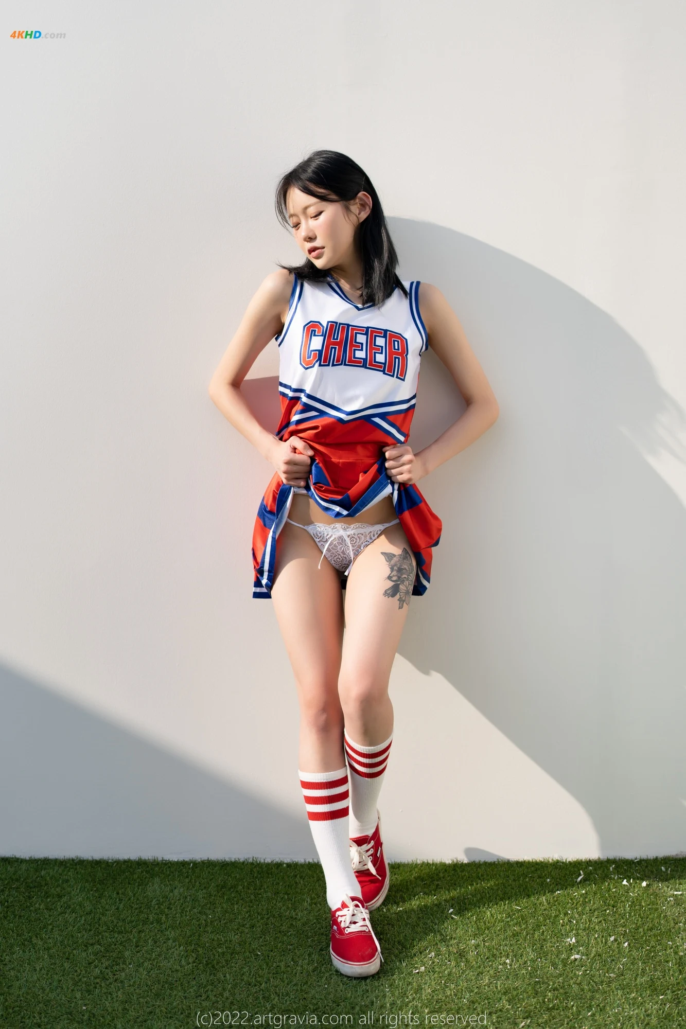 MM甜 – 顶级尤物 巨乳白虎一线天萝莉小合集[1.21GB-307photos]