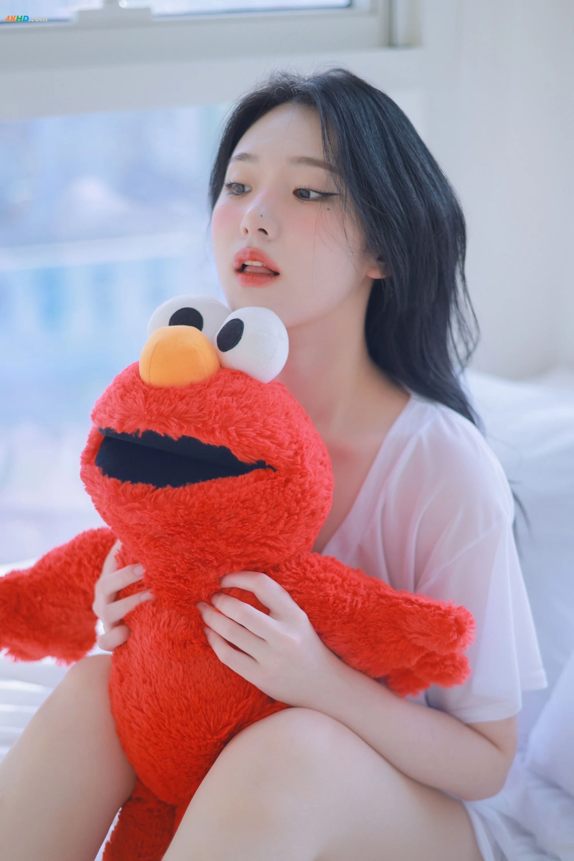 Yeonwoo – Naked[4201MB-215photos]