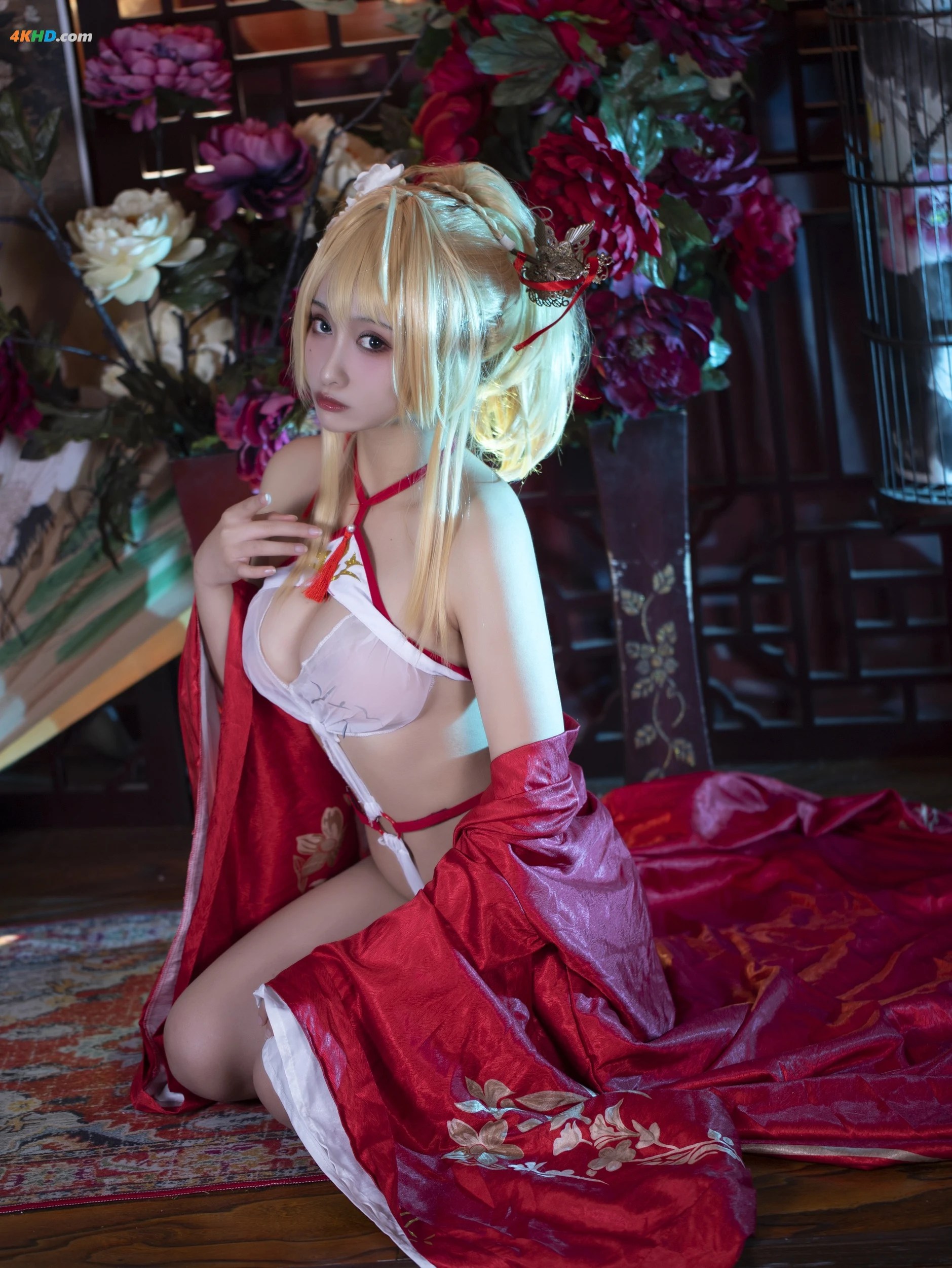 洛璃LoLiSAMA – 光荣凉夜香雪[224MB-36photos]