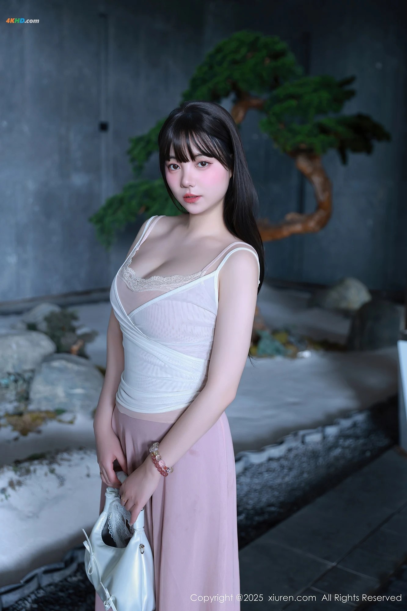 [XIUREN秀人网] 2025.09.09 NO.10746 软情[476MB-86photos]