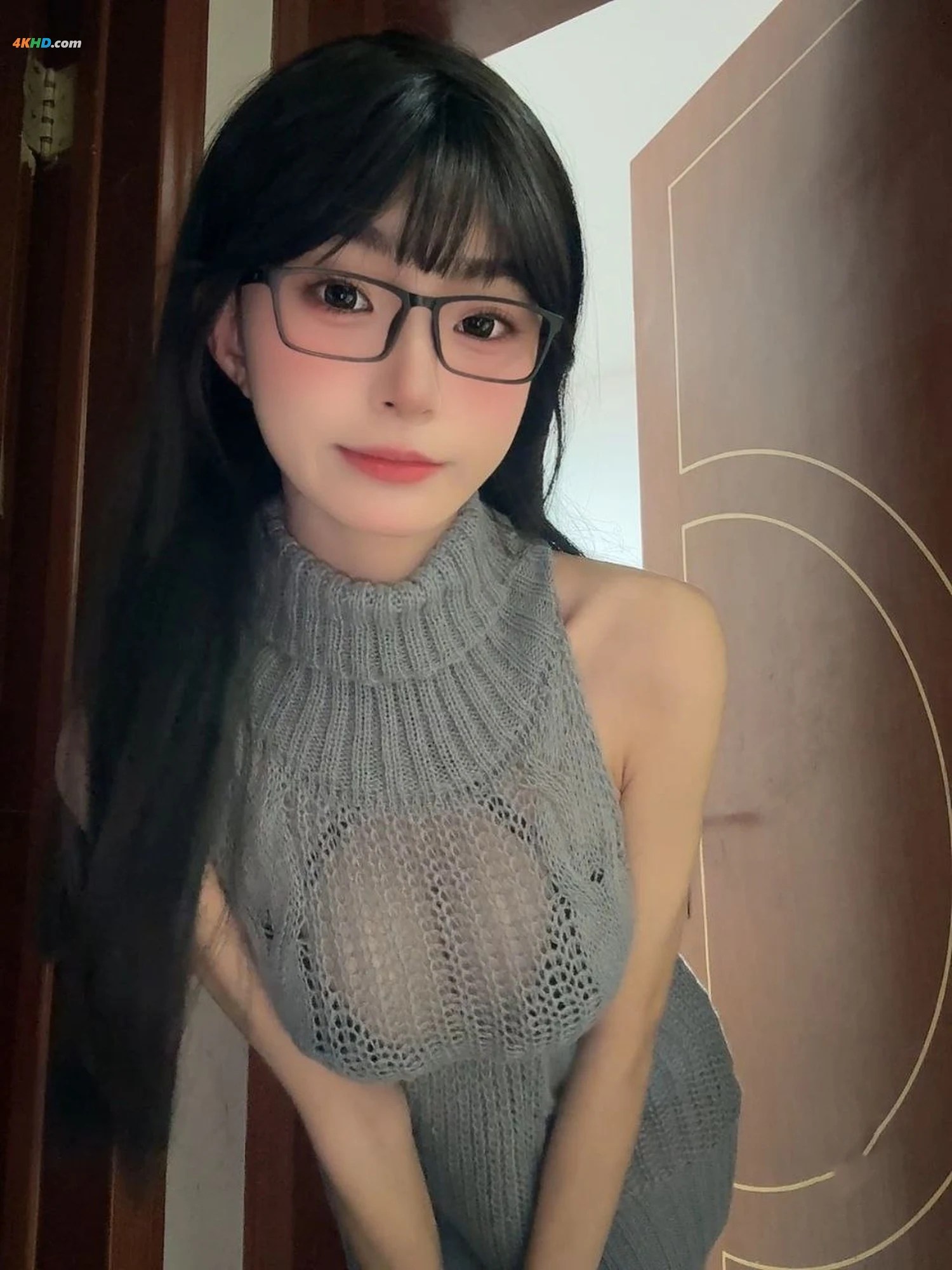 米妮mini – 顶级白虎萝莉 520门槛福利[53MB-191photos]