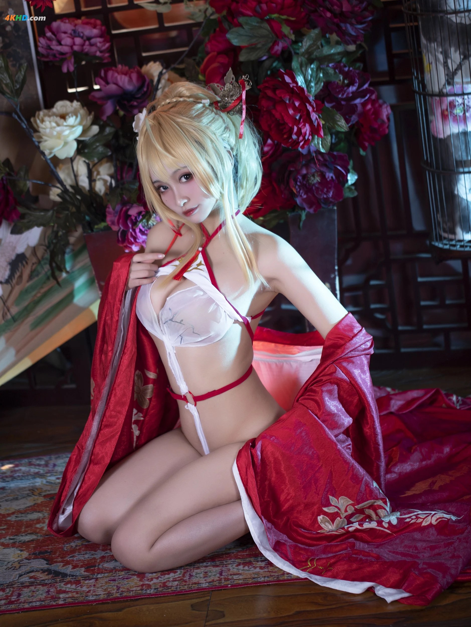 洛璃LoLiSAMA – 光荣凉夜香雪[224MB-36photos]