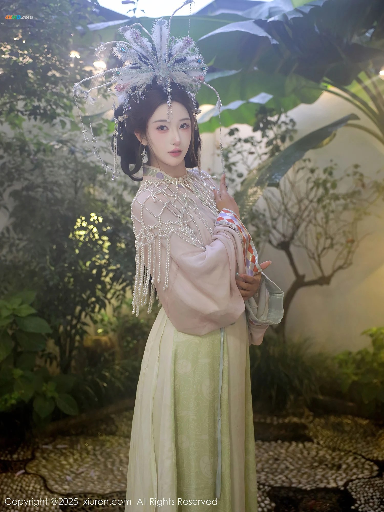 [XIUREN秀人网] 2025.09.05 NO.10736 梨霜儿[562MB-81photos]