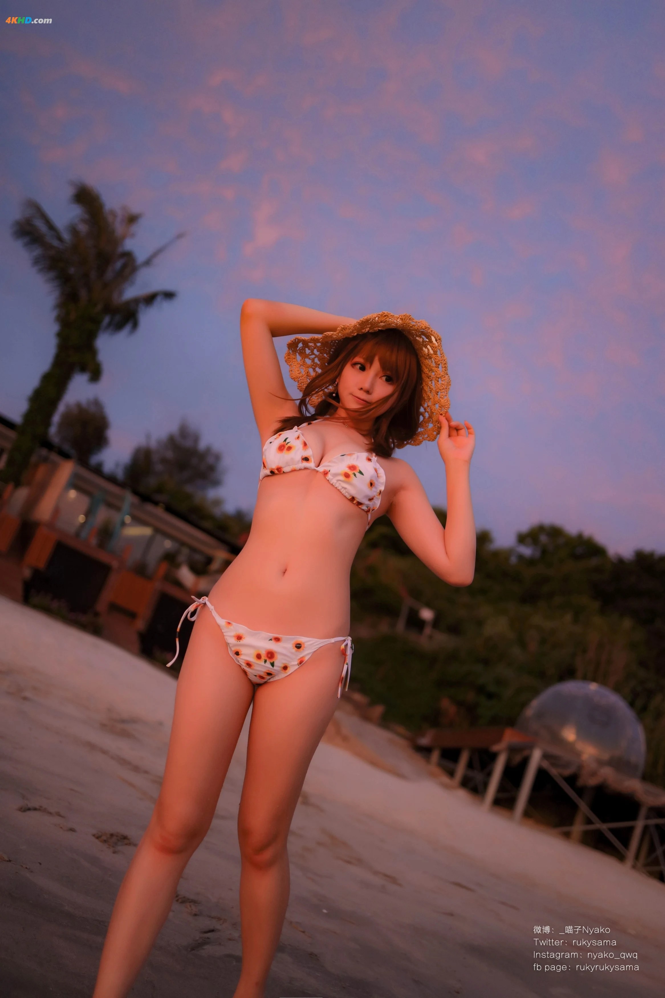 Nyako喵子 – 向日葵比基尼[127MB-66photos]