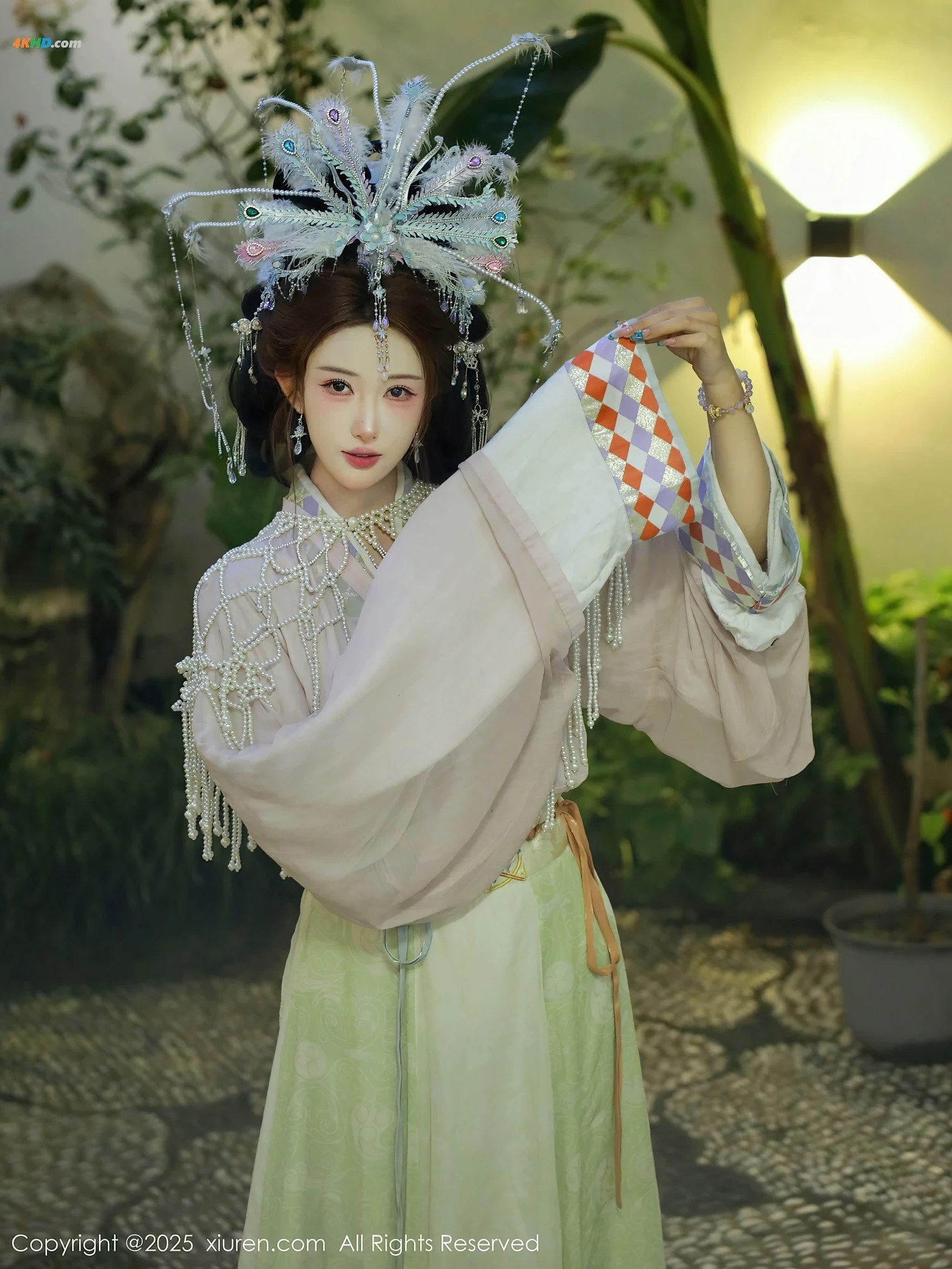 [XIUREN秀人网] 2025.09.05 NO.10736 梨霜儿[562MB-81photos]