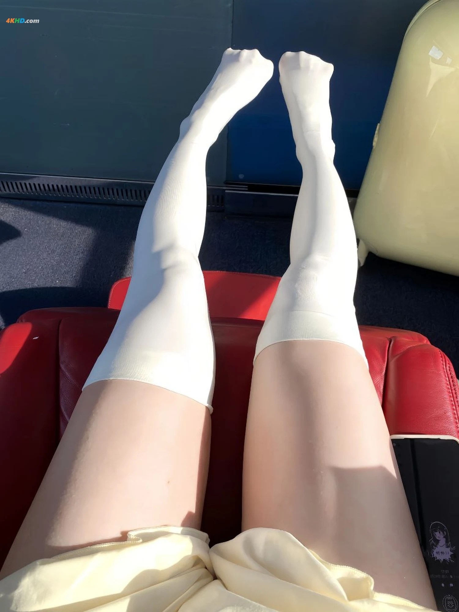 米妮mini – 顶级白虎萝莉 520门槛福利[53MB-191photos]