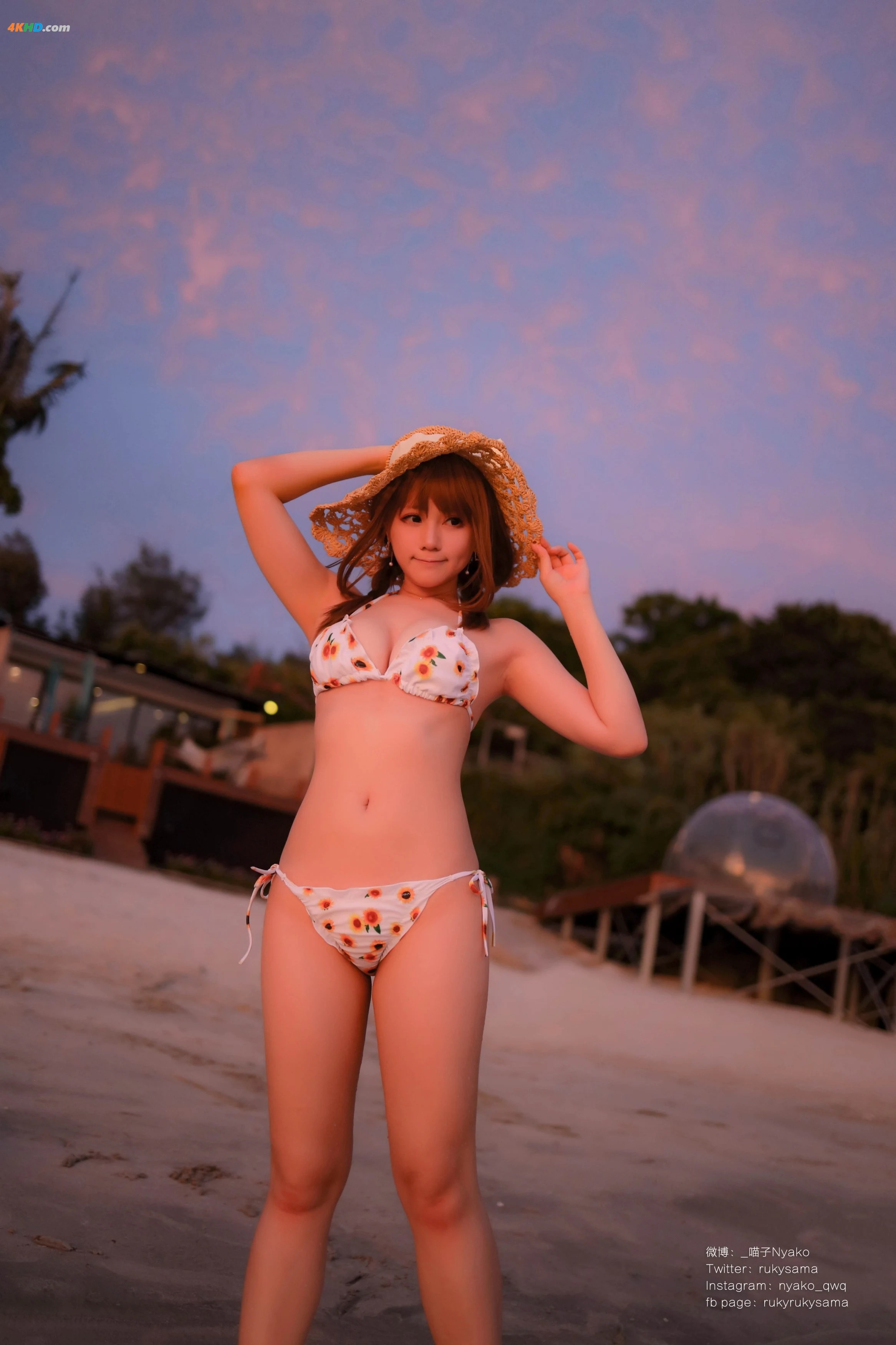 Nyako喵子 – 向日葵比基尼[127MB-66photos]