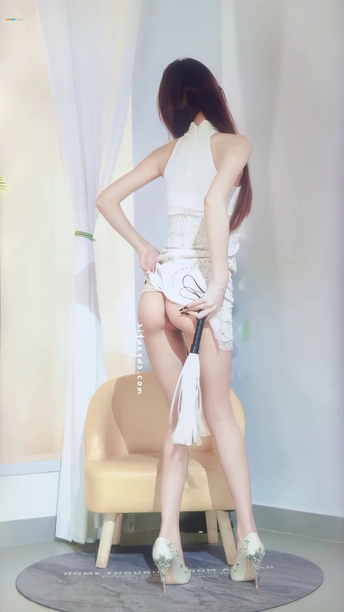 芷若 – 【覓舞】仙女級苗條小妹『芷若』定制反差裸舞[1.44GB-70photos]