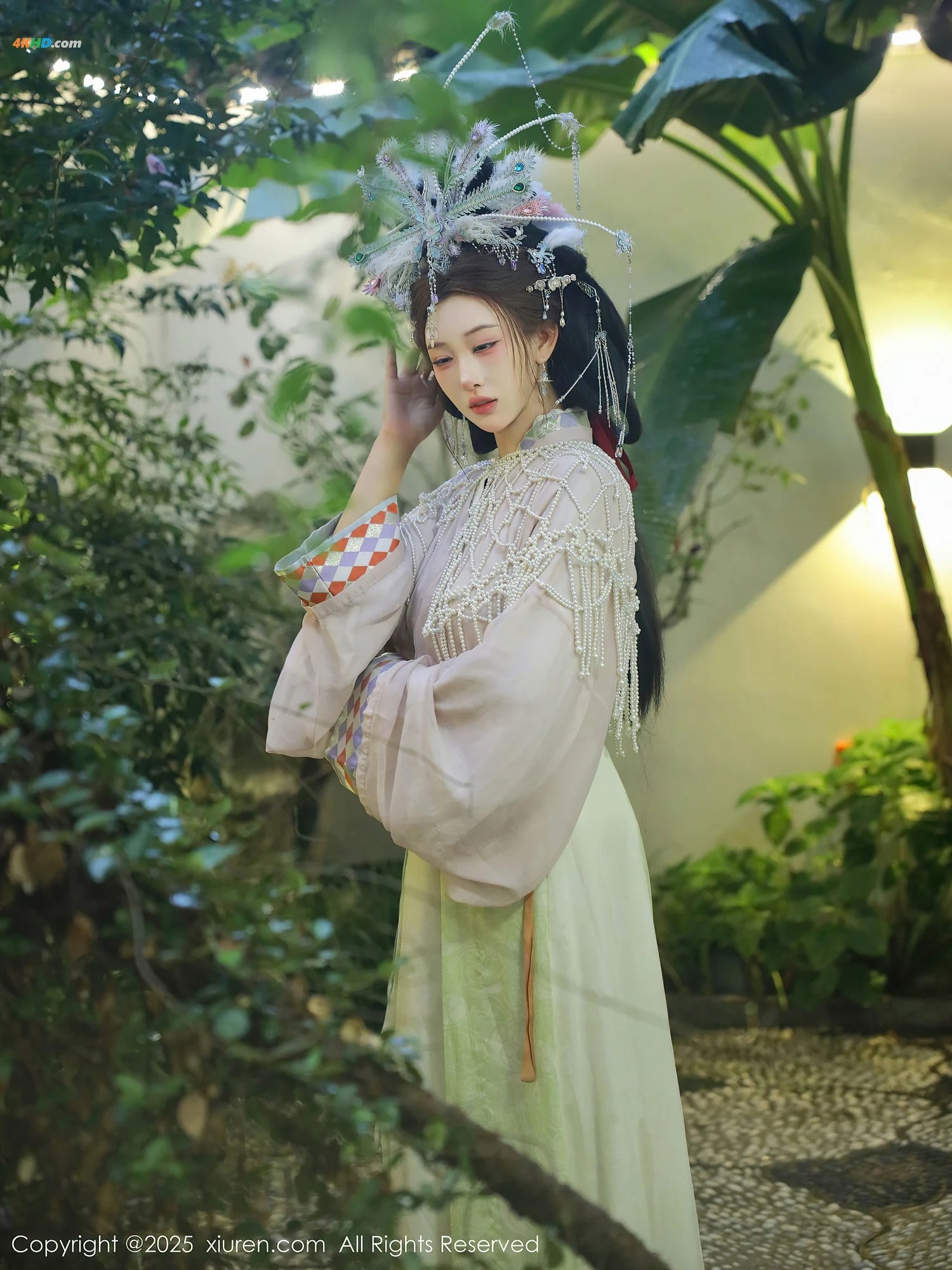 [XIUREN秀人网] 2025.09.05 NO.10736 梨霜儿[562MB-81photos]