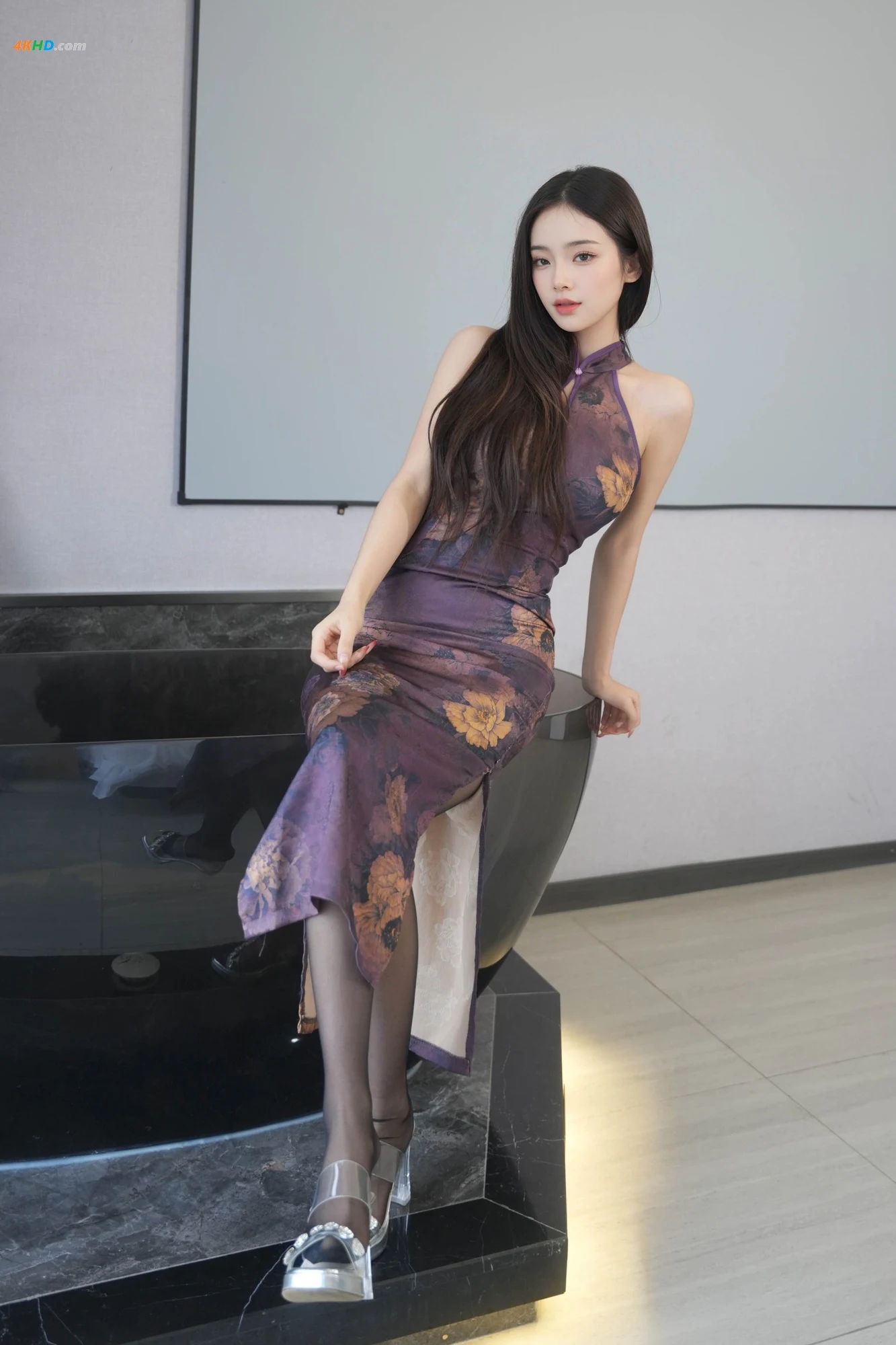 [XR Uncensored] 小奶娇 – R18 秀人网模特 复古旗袍黑丝[36MB-16photos]