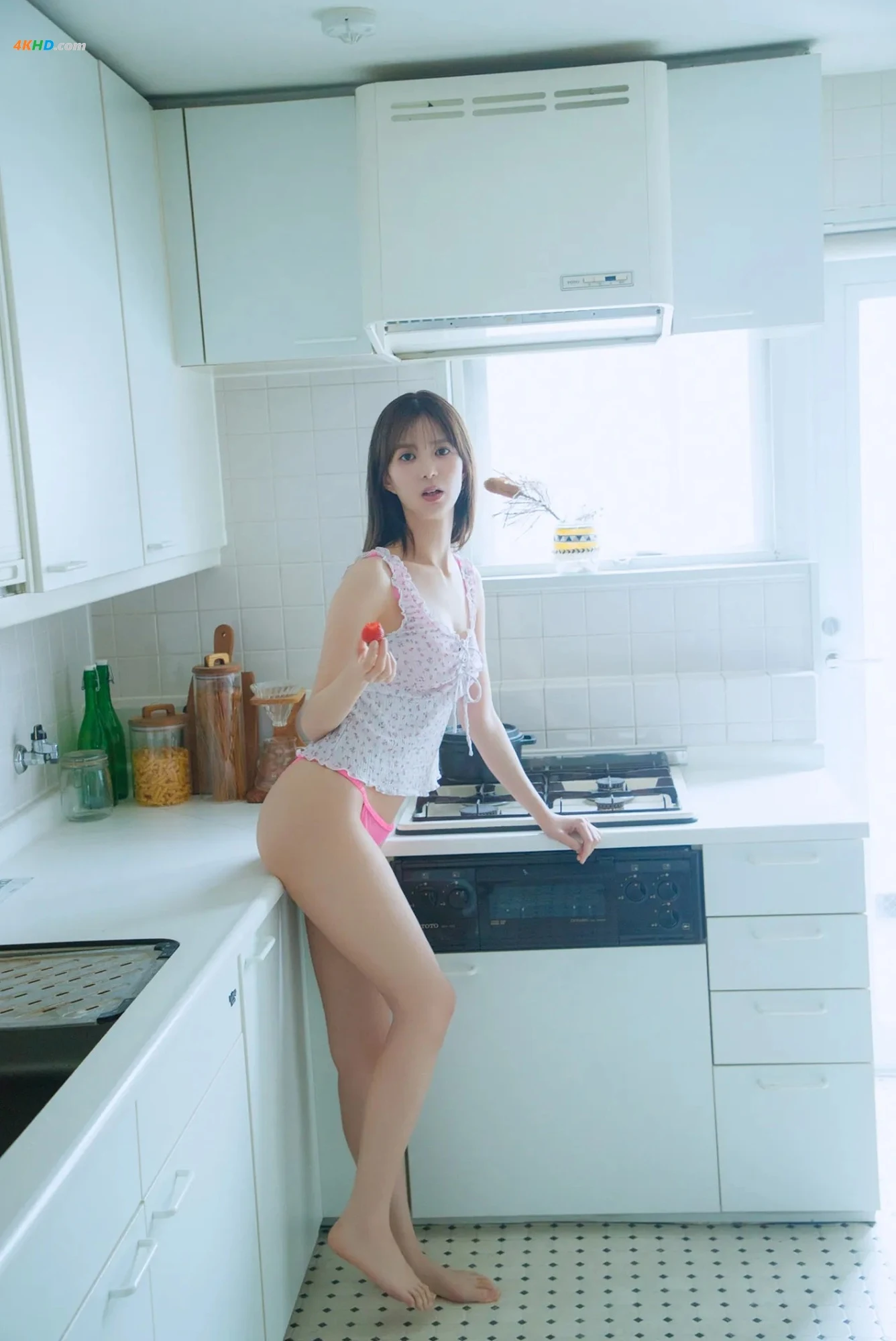 [JP] Bambi Watanabe (渡辺万美) – 週刊現代デジタル写真集『プレイメイト Vol.2 Japanese Nude 編』[41MB-34photos]