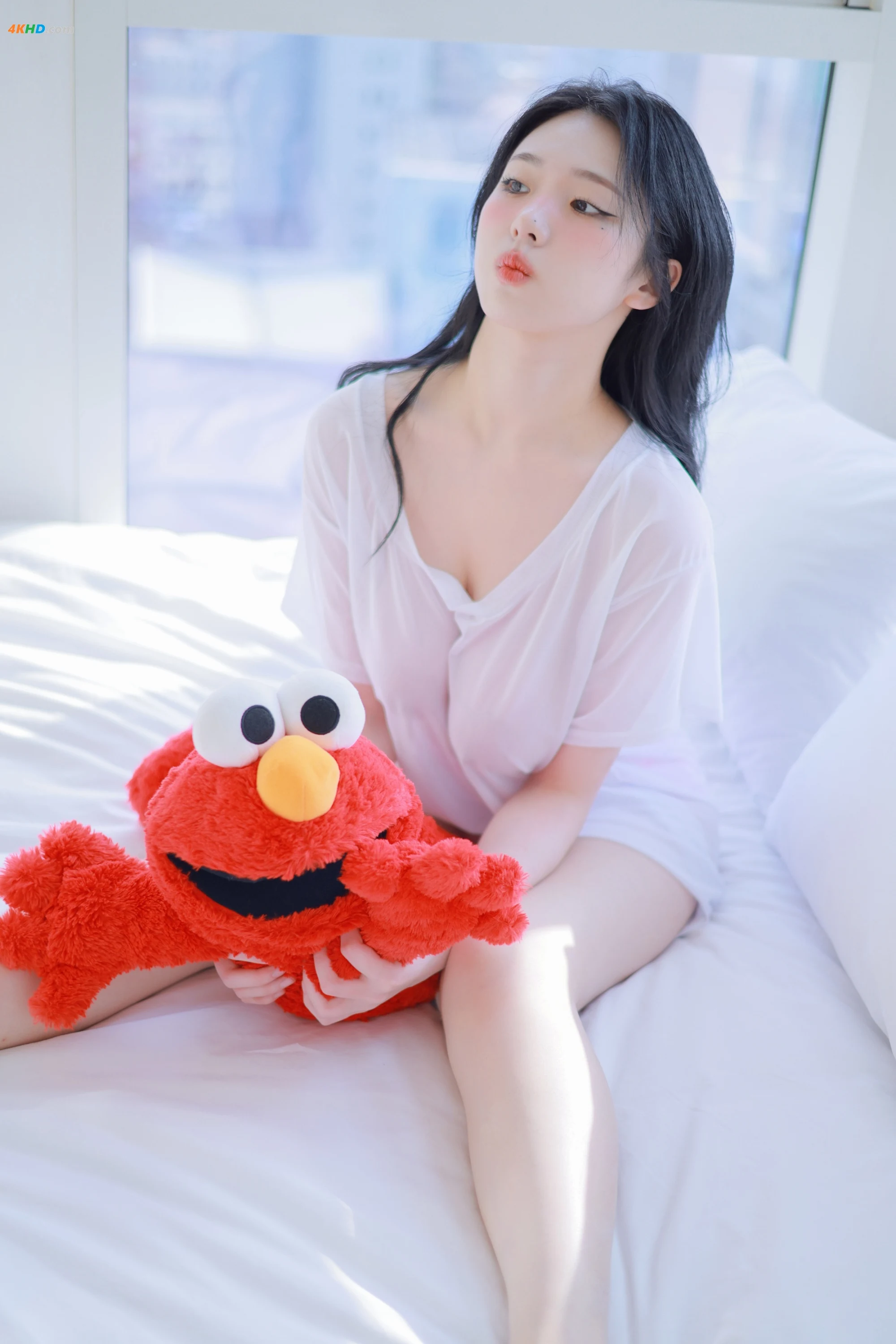 Yeonwoo – Naked[4201MB-215photos]