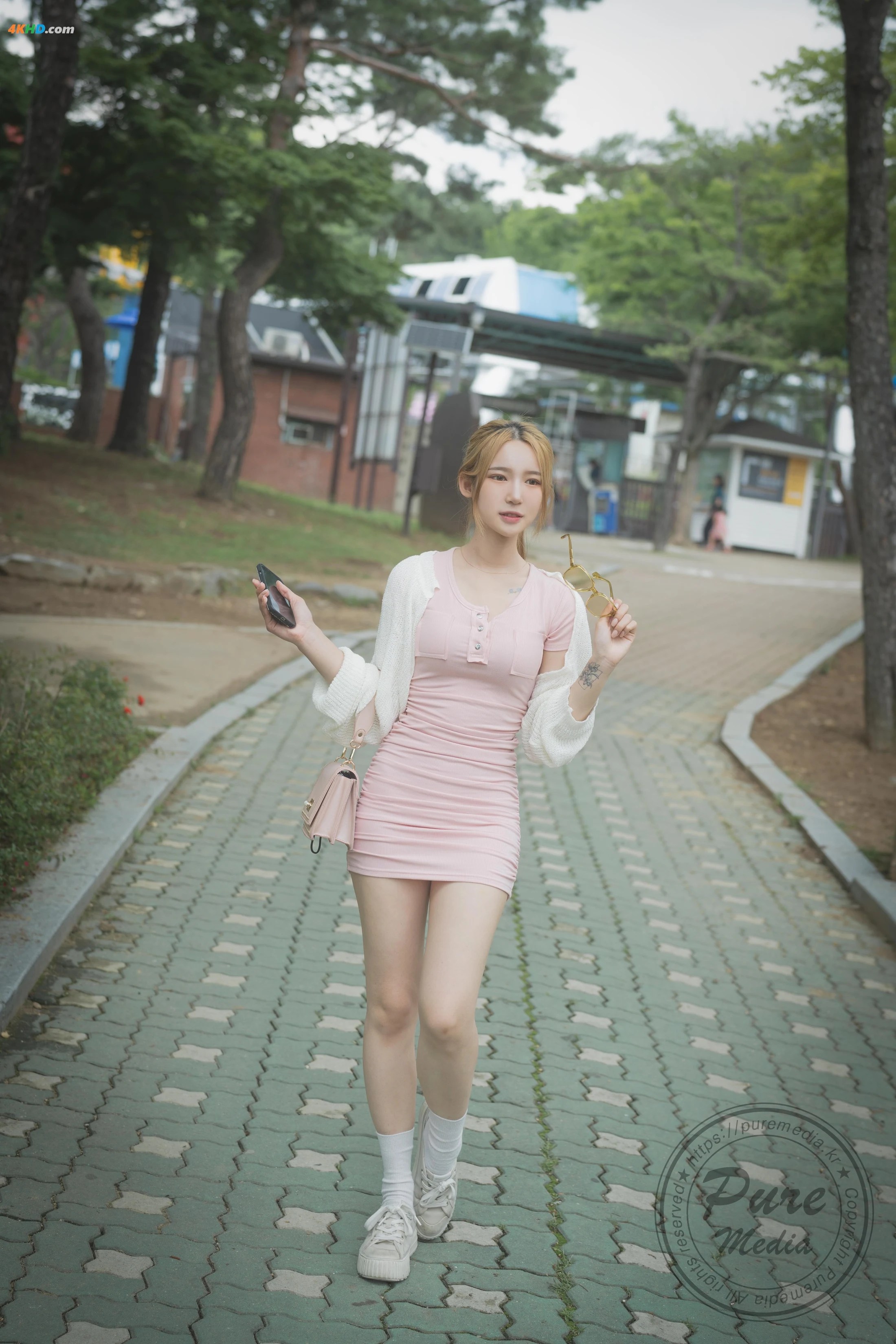 [Twoyun] 黑山梗菜[87MB-20photos]
