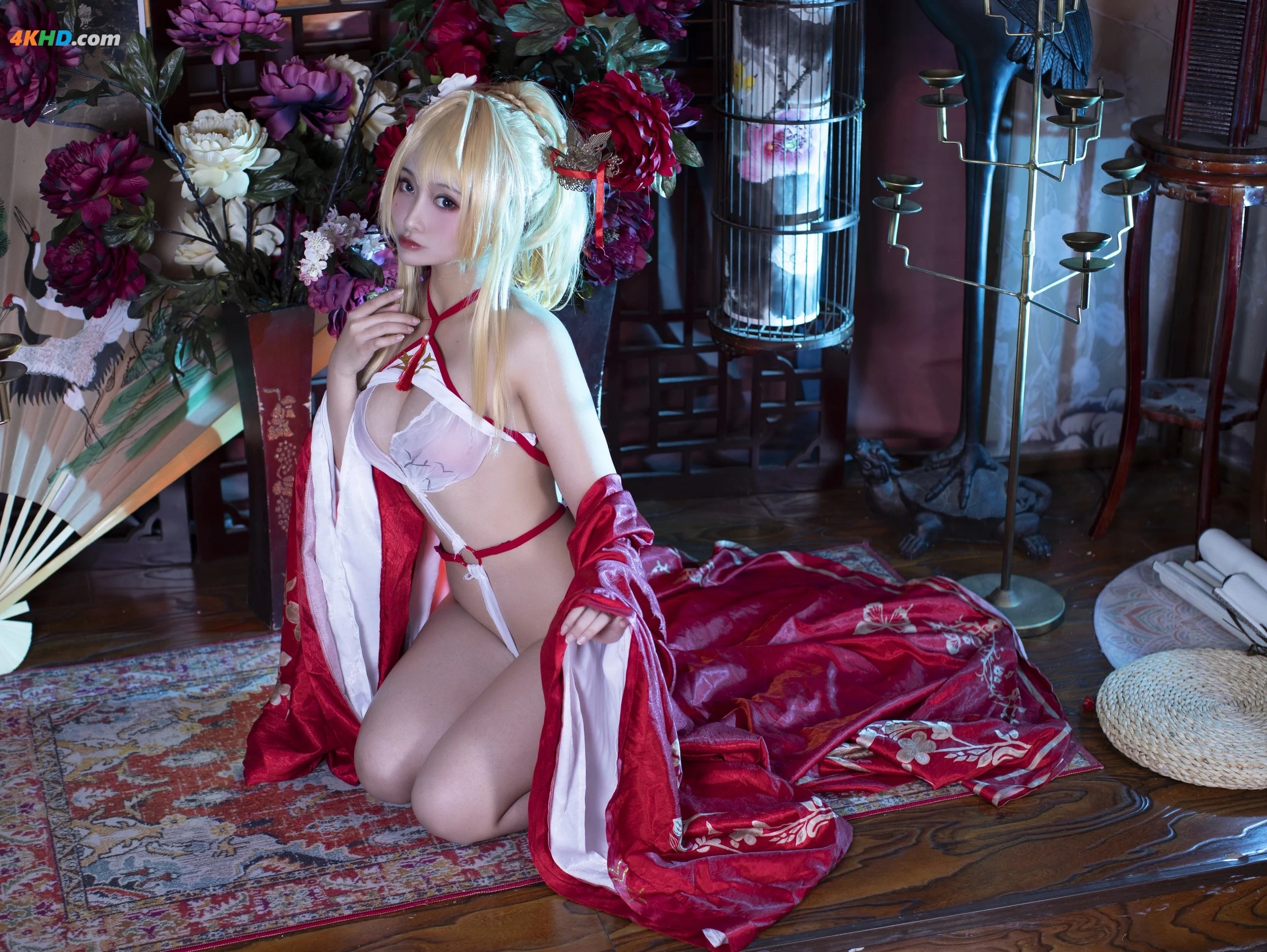 洛璃LoLiSAMA – 光荣凉夜香雪[224MB-36photos]