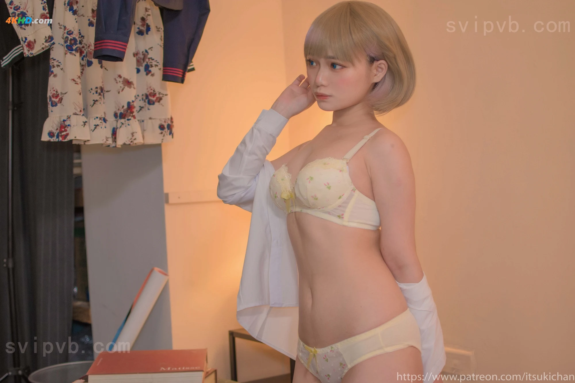itsukichan (斋斋) – 极品反差嫩妹 大尺度私拍[2.88GB-478photos]