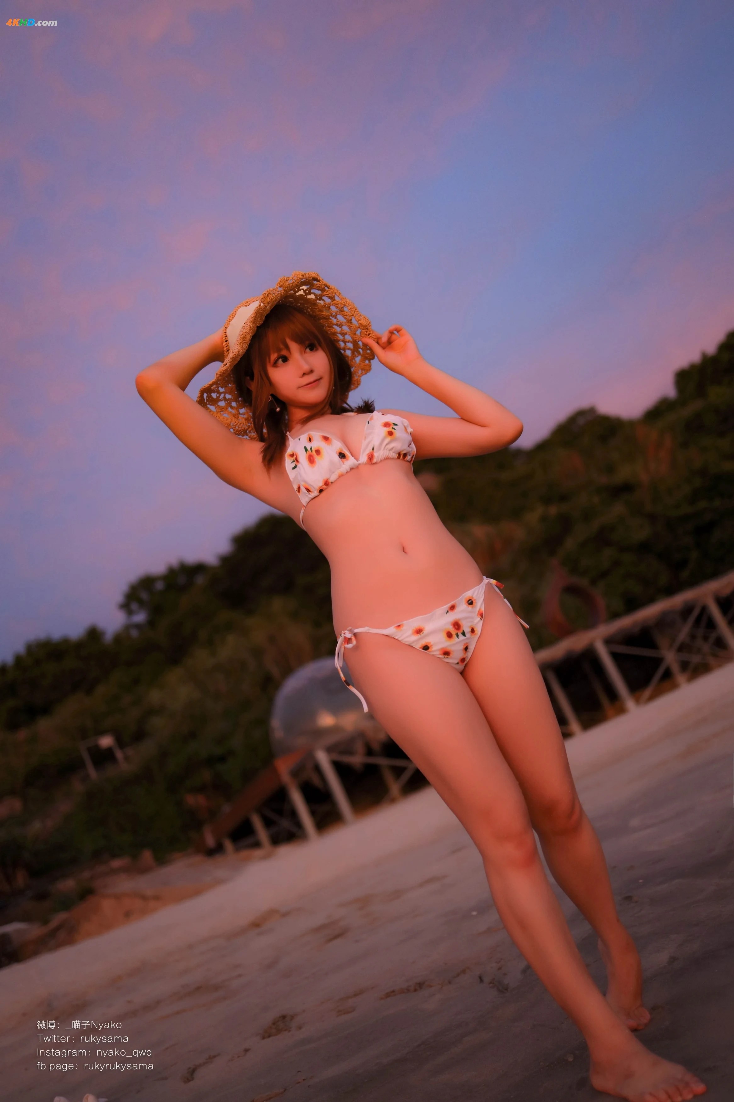 Nyako喵子 – 向日葵比基尼[127MB-66photos]