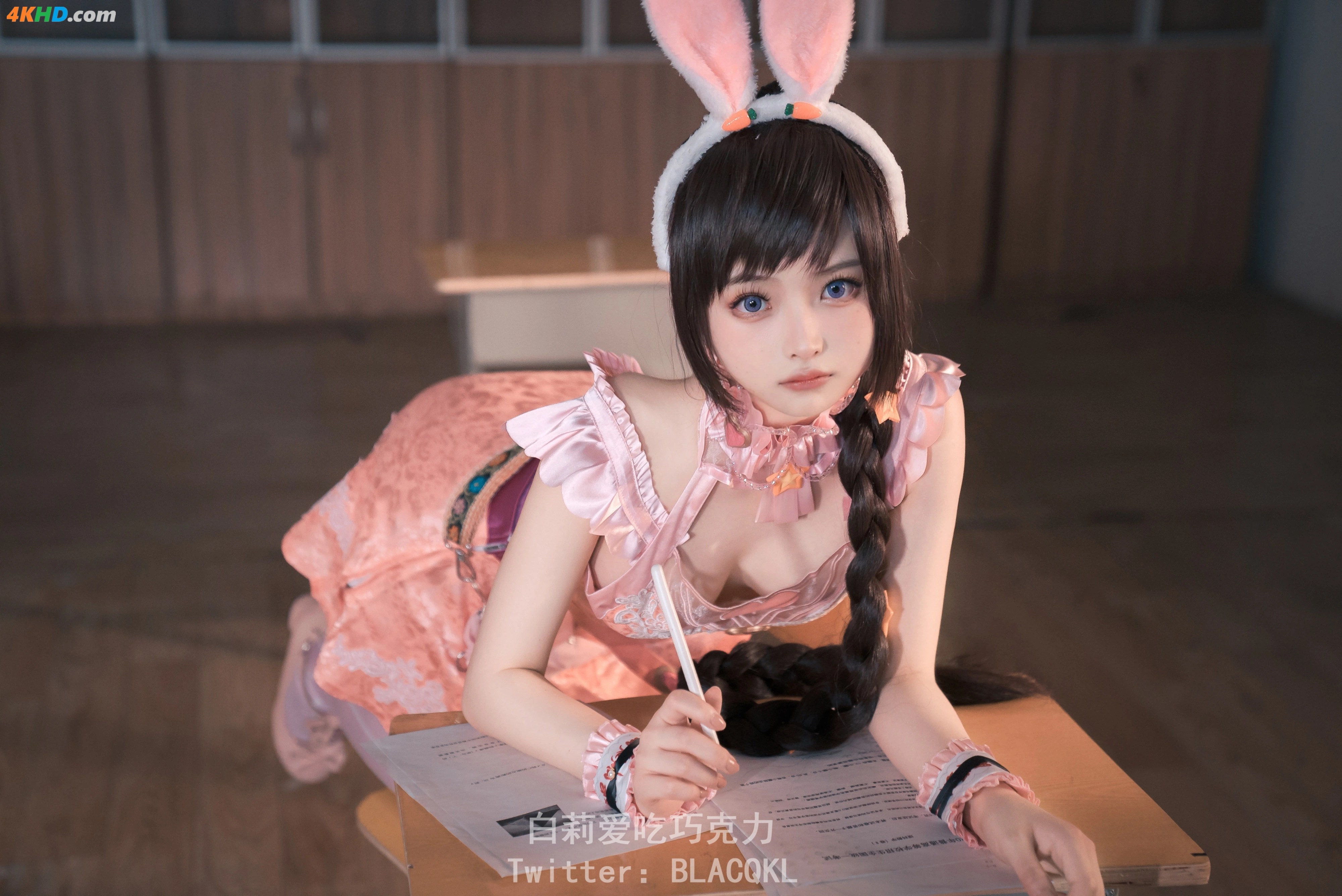白莉爱吃巧克力 – 小舞(265MB)(90photos)